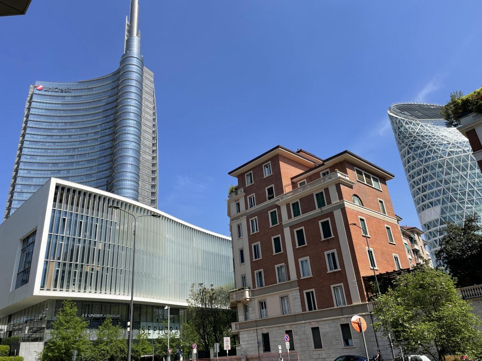 Regina By The Blue Twins Apartments Milano Bagian luar foto